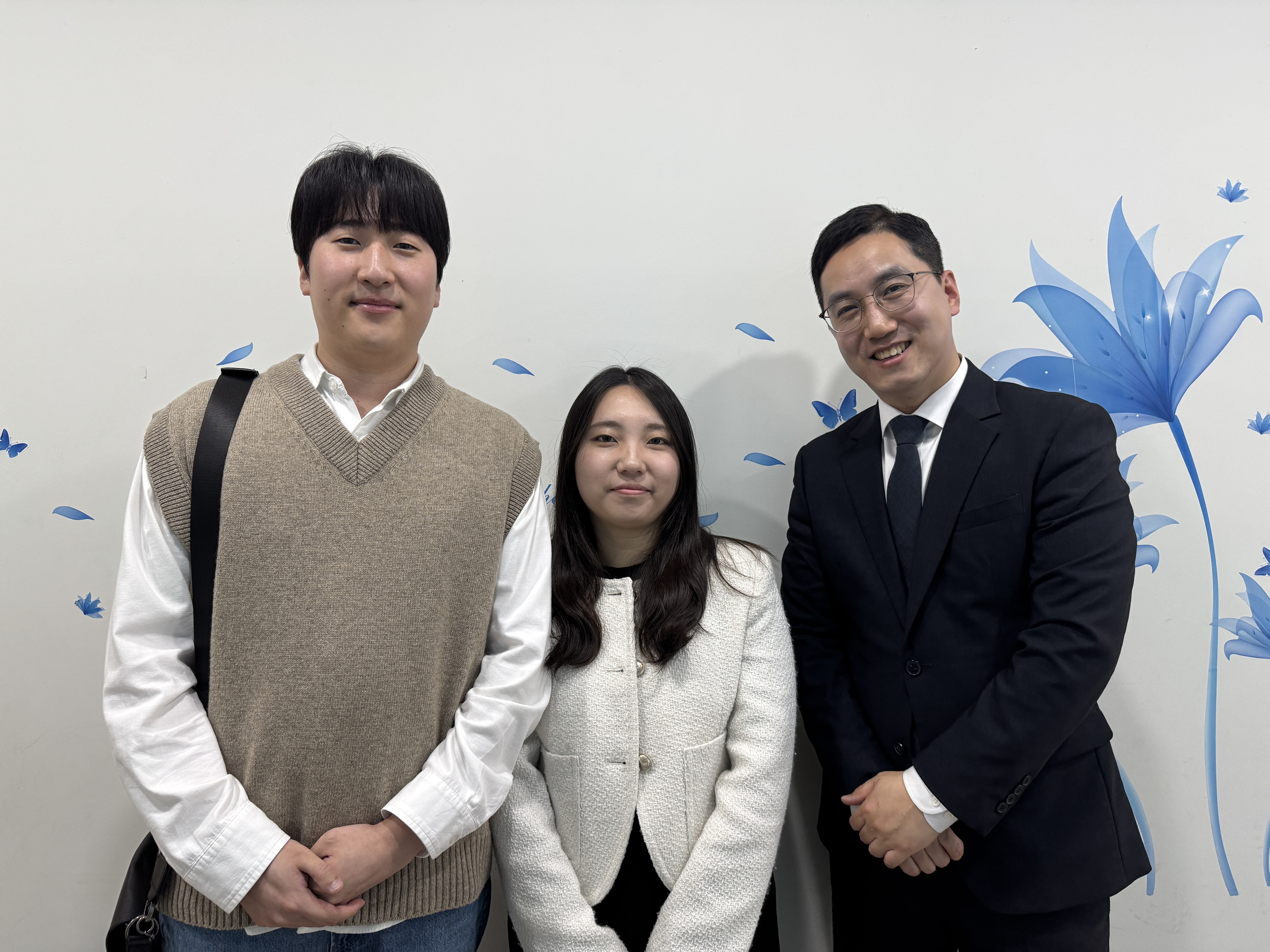 홍승우 조예진청년.jpg